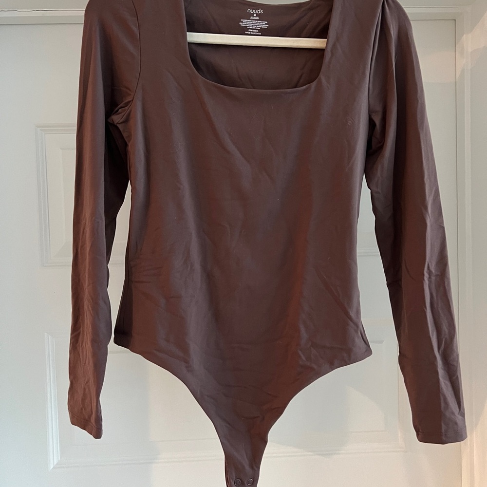 Nuuds square neck coffee Long Sleeve Bodysuit, size medium